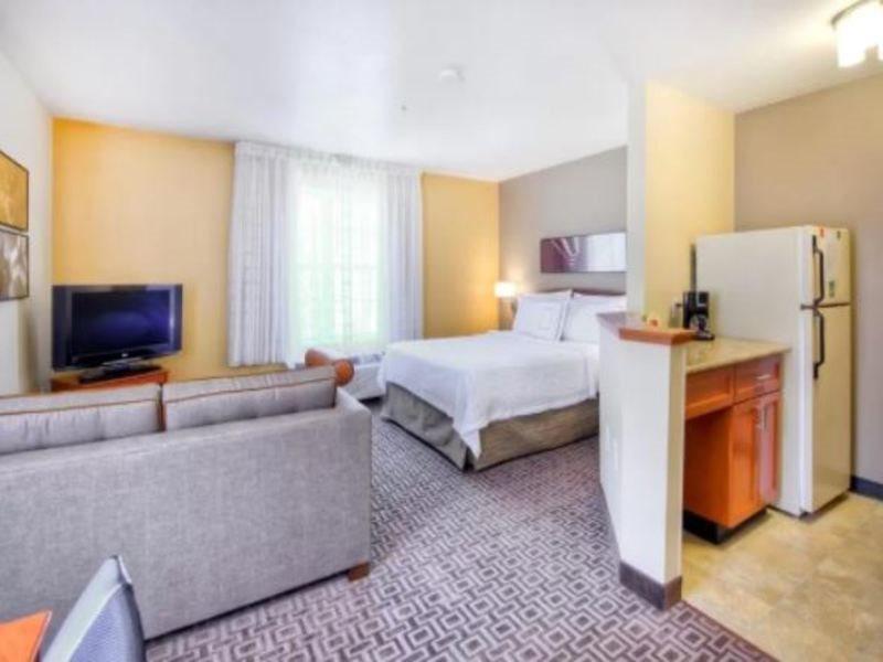 ทาวน์เพลซ สวีท ราลีห์ แครี เวสตัน พาร์คเวย์ Hotel ภายนอก รูปภาพ