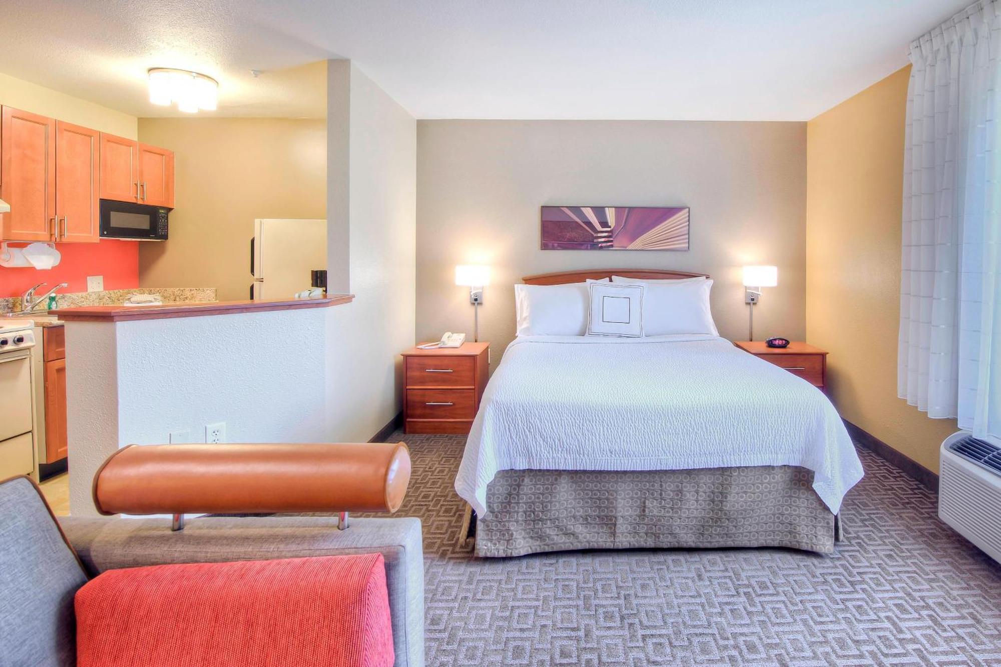 ทาวน์เพลซ สวีท ราลีห์ แครี เวสตัน พาร์คเวย์ Hotel ภายนอก รูปภาพ