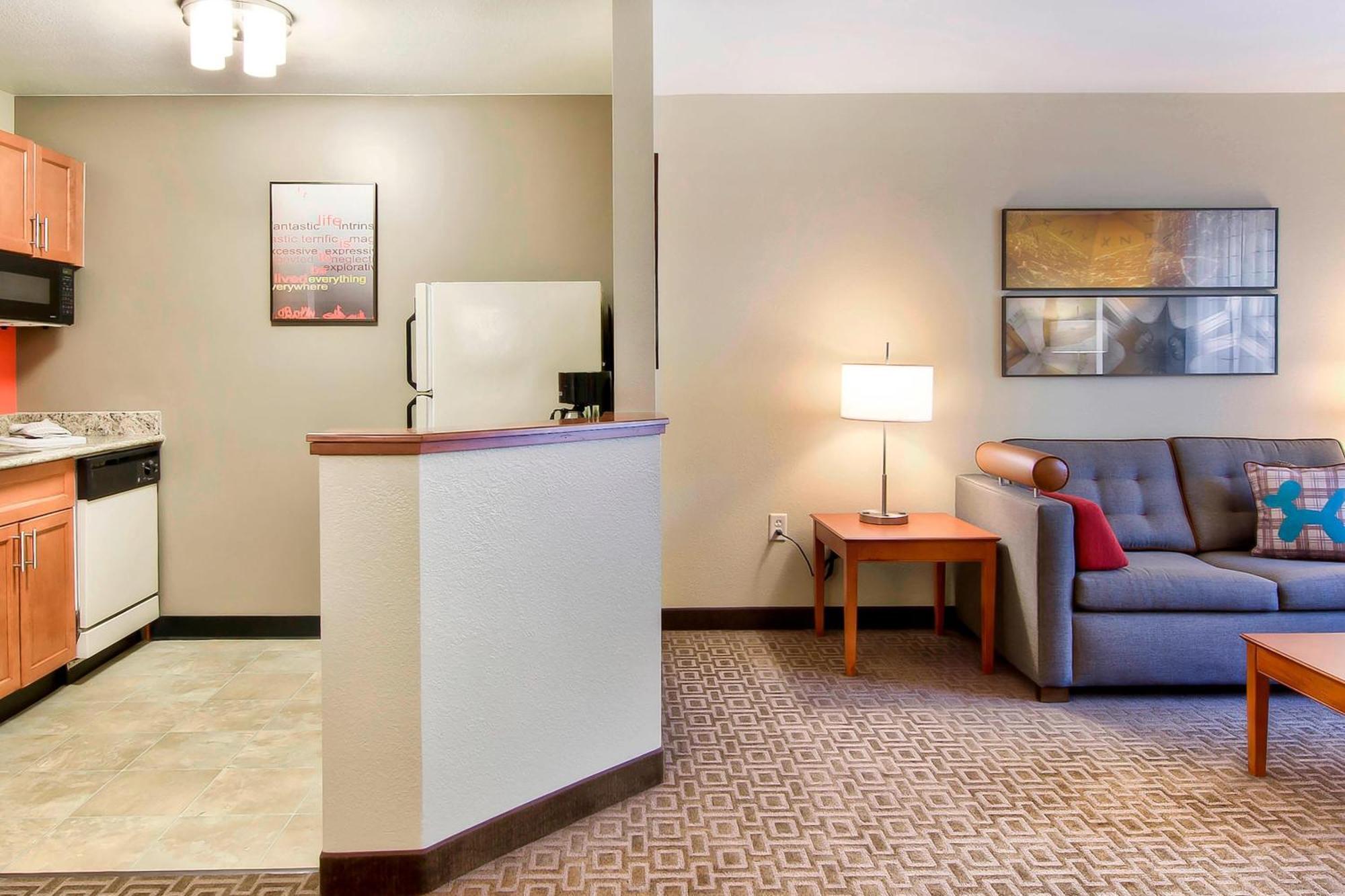 ทาวน์เพลซ สวีท ราลีห์ แครี เวสตัน พาร์คเวย์ Hotel ภายนอก รูปภาพ