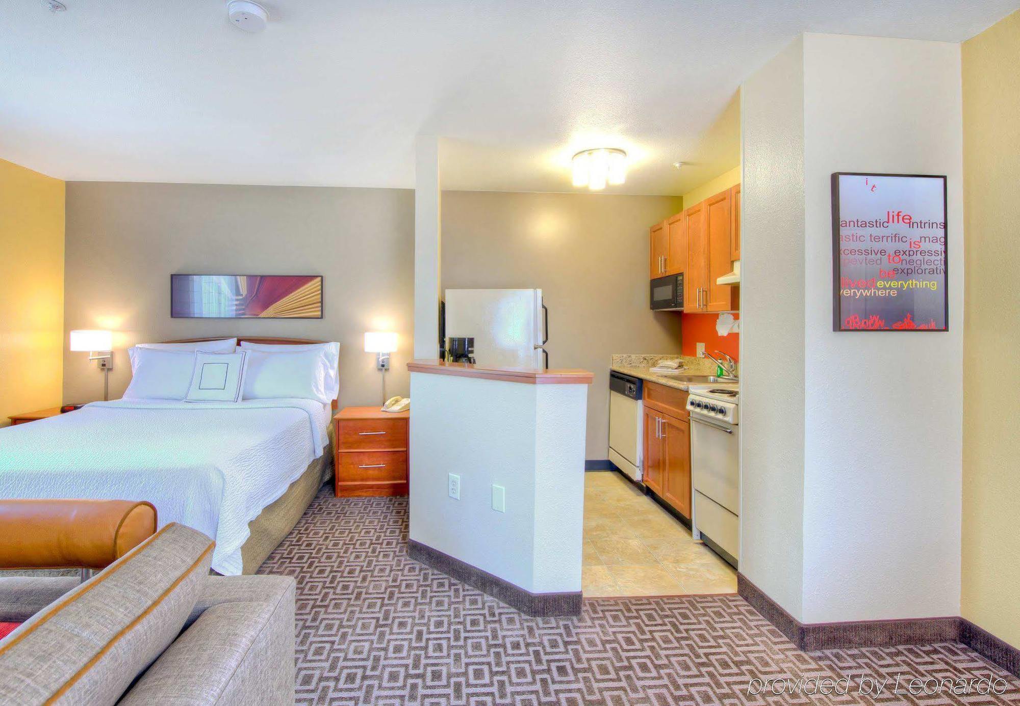 ทาวน์เพลซ สวีท ราลีห์ แครี เวสตัน พาร์คเวย์ Hotel ภายนอก รูปภาพ